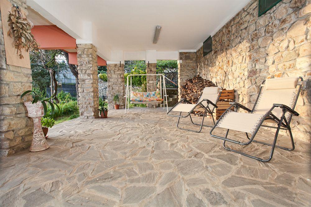 Oasi Verde Castiglione Chiavarese ภายนอก รูปภาพ