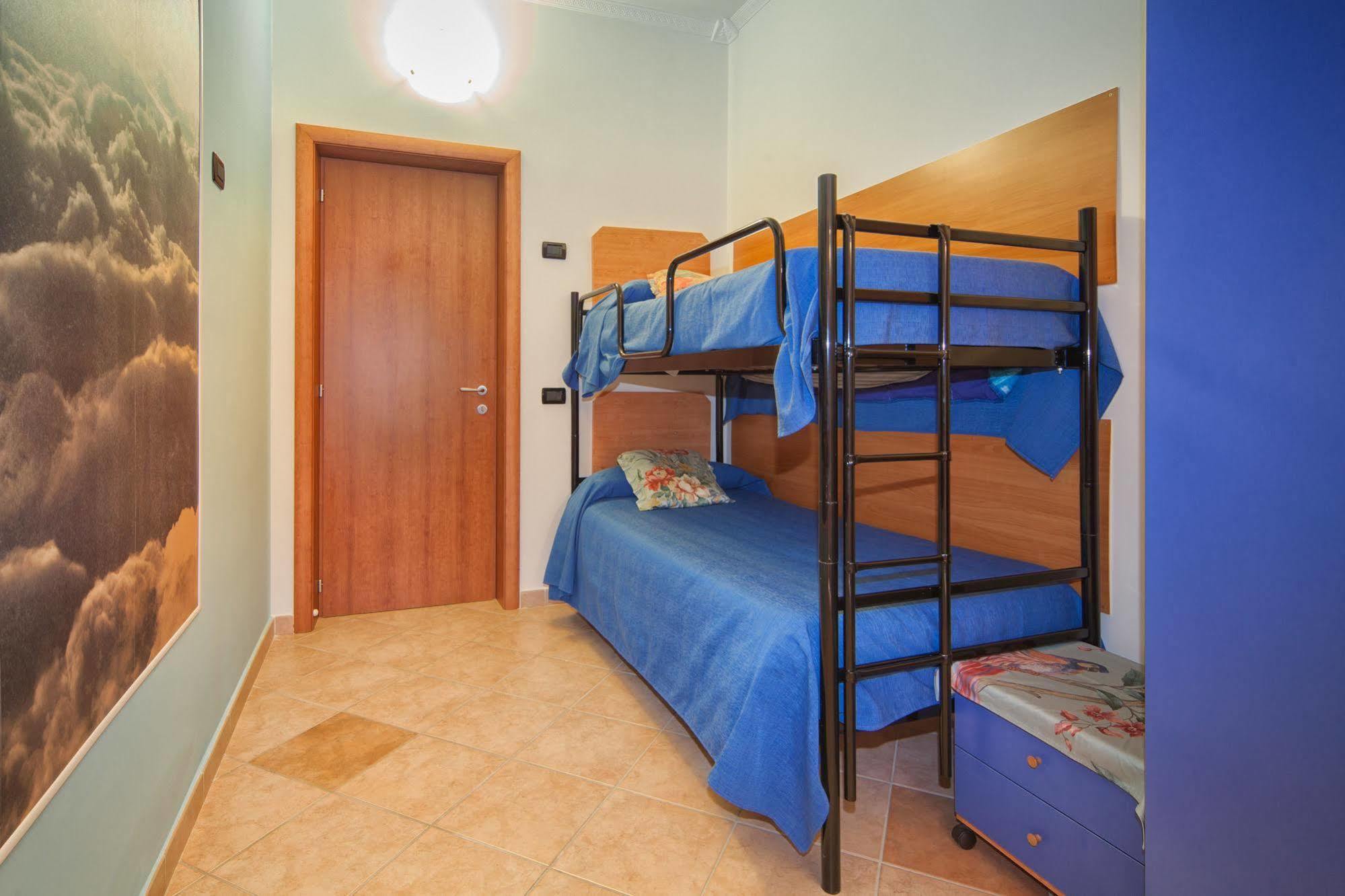 Oasi Verde Castiglione Chiavarese ภายนอก รูปภาพ