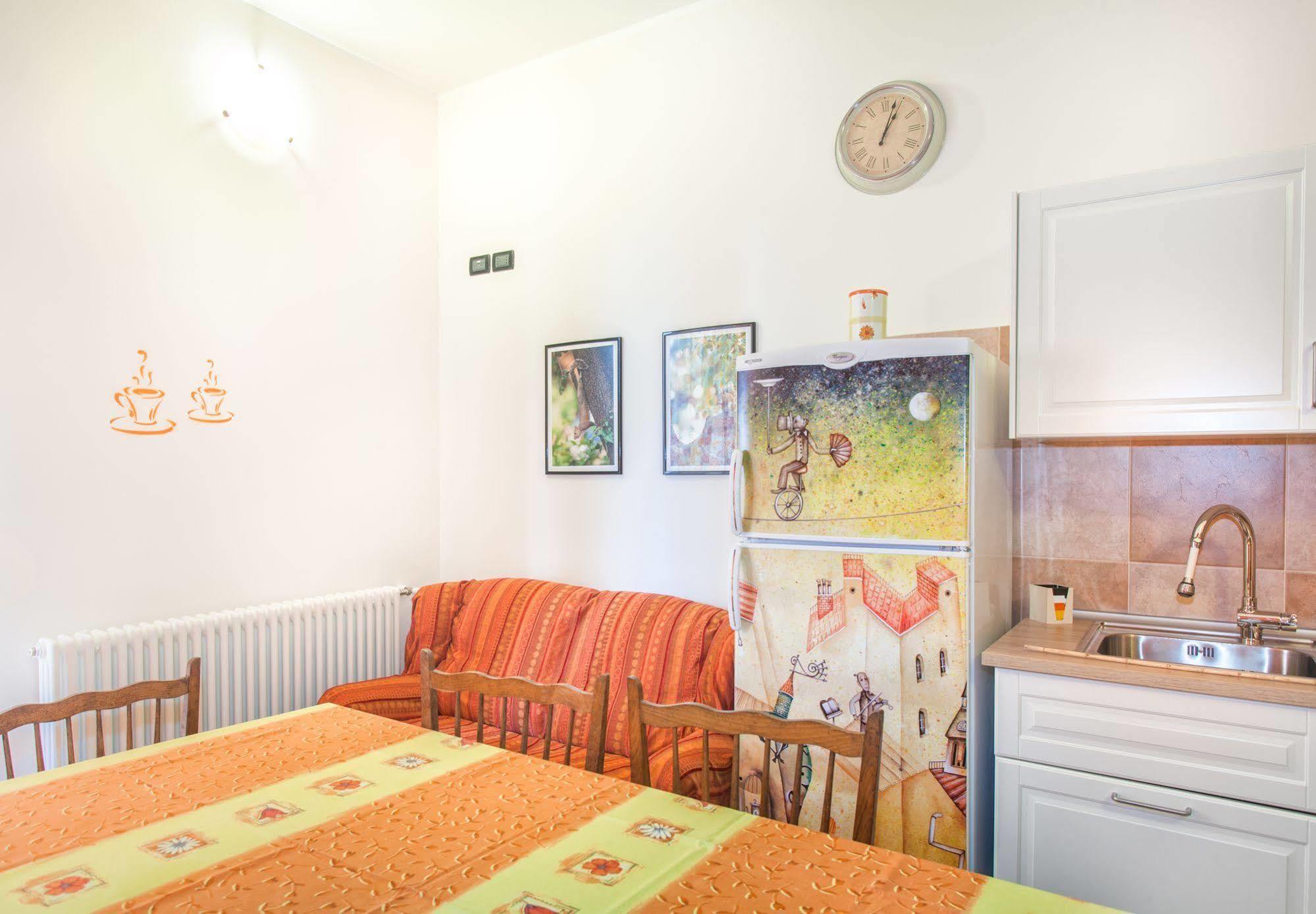 Oasi Verde Castiglione Chiavarese ภายนอก รูปภาพ